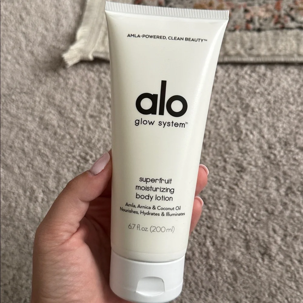 NEW- Alo Superfruit Moisturizing Body Lotion